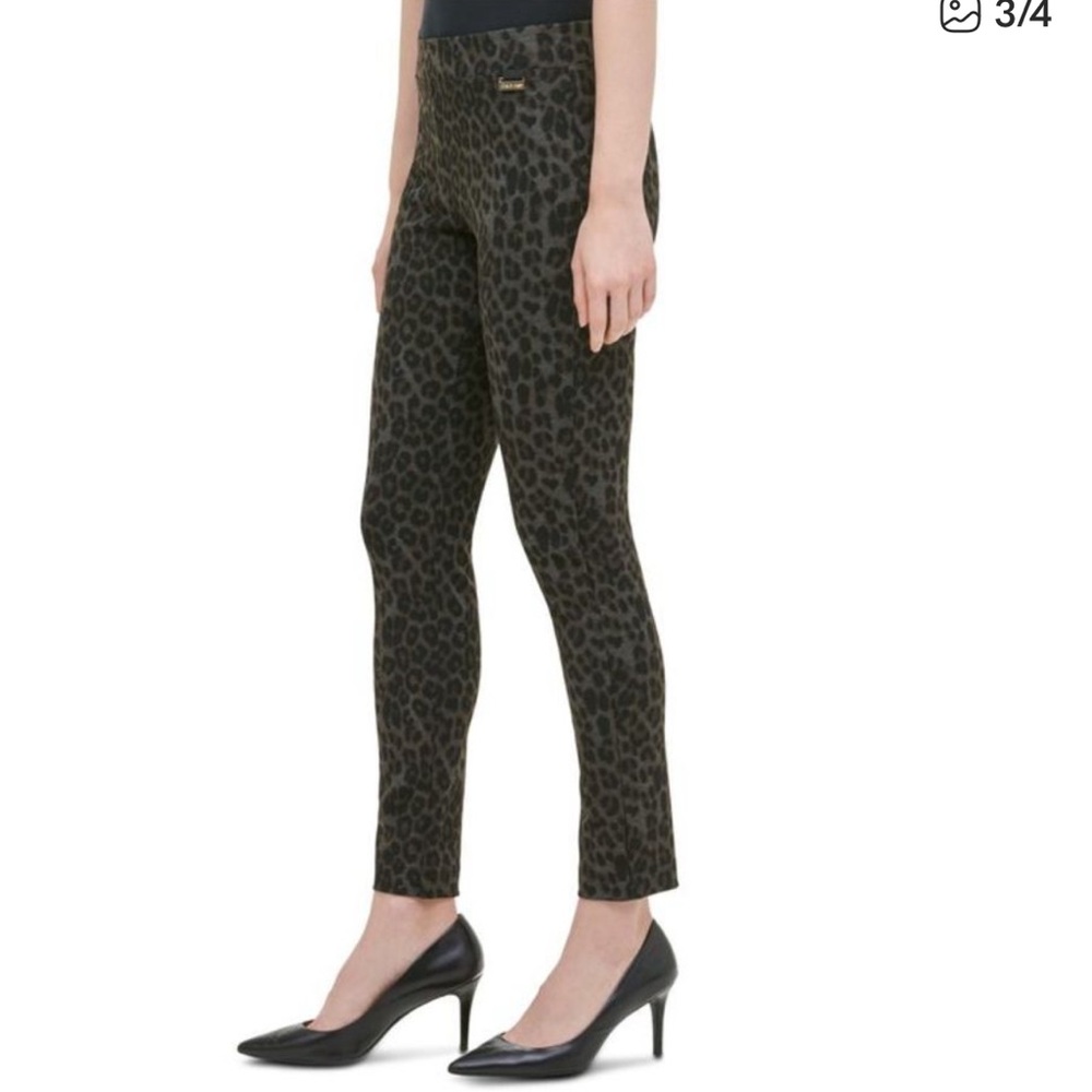 Calvin Klein Black Leopard Print Leggings. Sz L